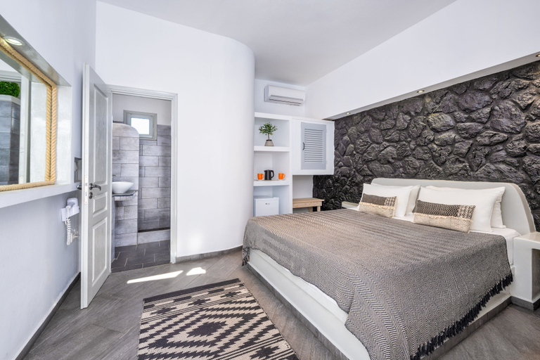Bedroom 5, Plastiras Rooms, South Aegean