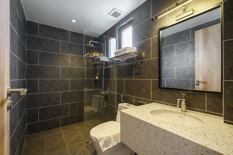 Bathroom 3