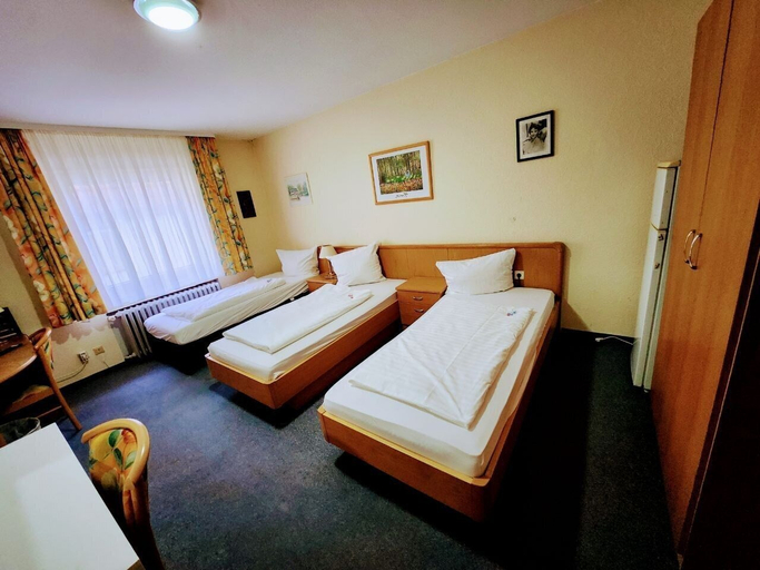 Bedroom 4, Hotel Schiff, Rastatt