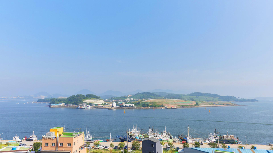 Others 5, Yeosu Stay and Healing, Yeosu
