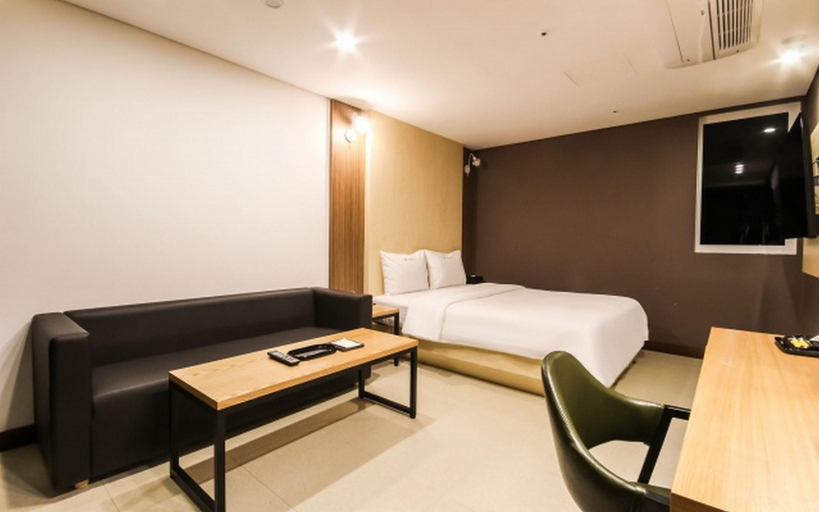 Bedroom 3, Jinju Chungmugongdong Firenze, Jinju