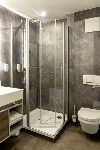 Bathroom 5, Hotel Landgasthof Schwanen, Ortenaukreis