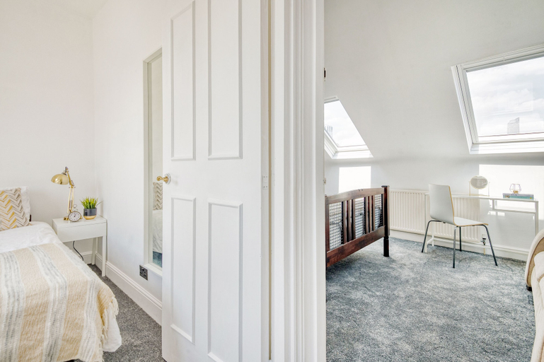 Bedroom 3, Imperial Wharf, London