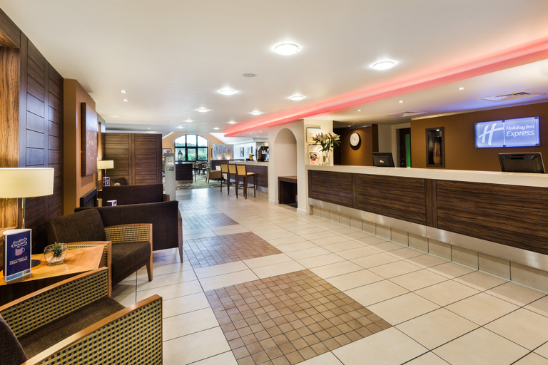 Others 3, Holiday Inn Express COLCHESTER by IHG, Essex
