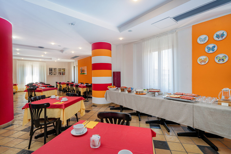 Food & Drinks 5, Marinaro, Olbia-Tempio