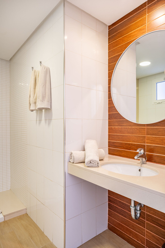 Bathroom 3, Apartamentos Cabau Altair, Las Palmas
