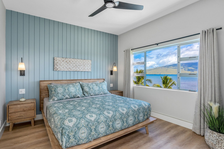 Bedroom 1, Upscale Oceanfront Penthouse Vistas, Maui