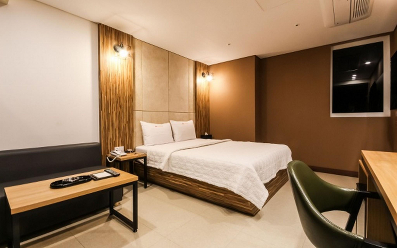 Bedroom 2, Jinju Chungmugongdong Firenze, Jinju