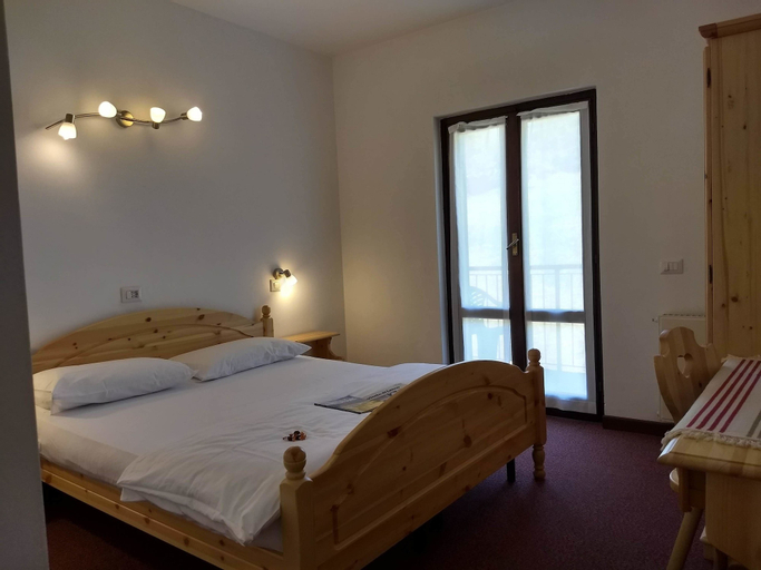 Hotel Ristorante Sassi Rossi, Lecco