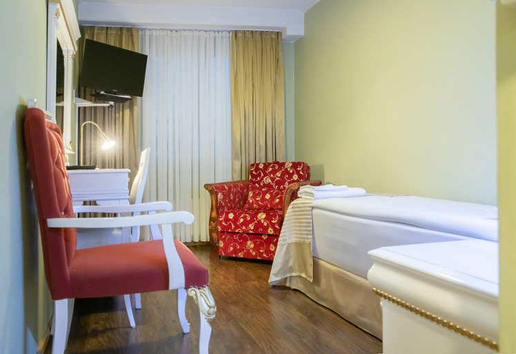 Bedroom 4, Hotel Golden Dome Iisalmi, North Savonia