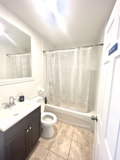 Bathroom, Aubin Paradise, Essex