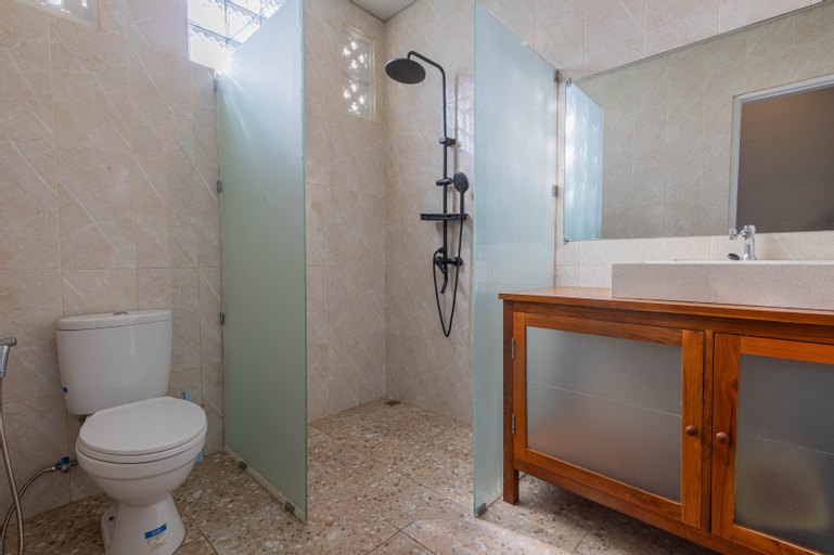 Bathroom 5