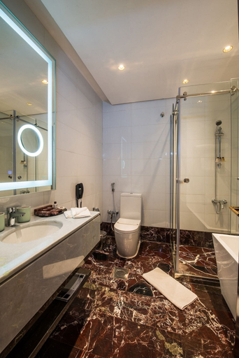 Bathroom 5, Braira Al Wezarat, Riyadh