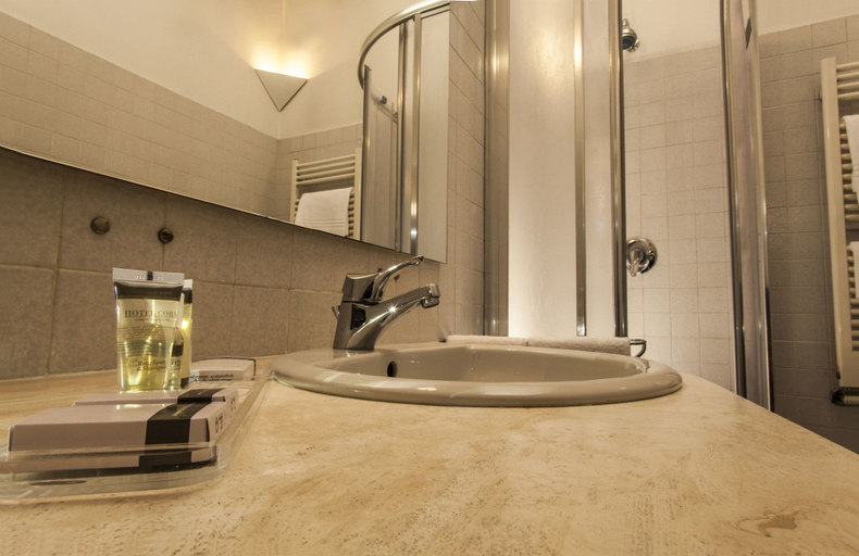 Bathroom 5, Hotel Cora, Monza and Brianza
