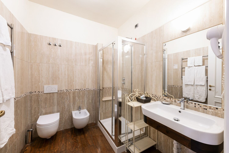 Bathroom 5, La Dependance Menaggio, Como