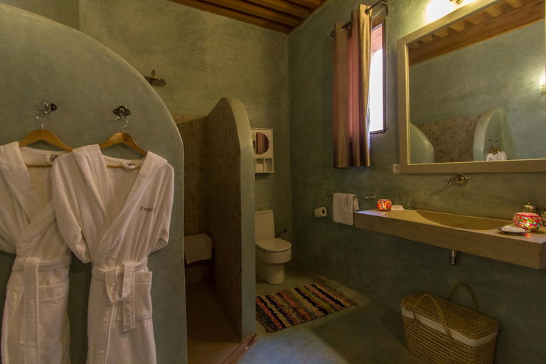 Bathroom 3, Riad Laaroussa, Fès