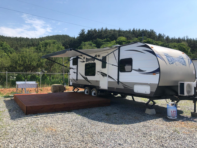 Taean oleyu caravan glamping, Taean
