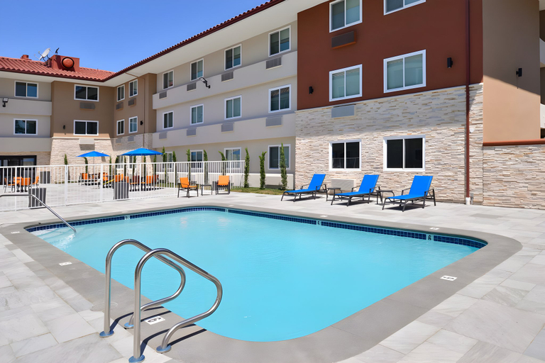 Sport & Beauty 2, Holiday Inn Express SANTA ROSA NORTH by IHG, Sonoma