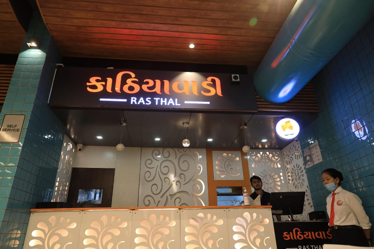 Others 5, Delight Food Joint, Navsari