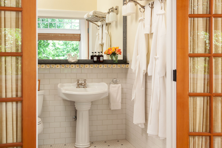 Bathroom 4, The Inn at Abeja, Walla Walla
