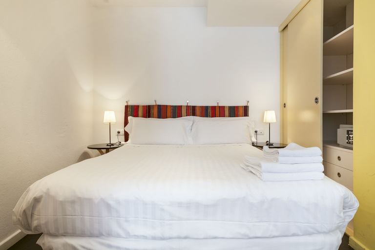 Bedroom 3, Inside Barcelona Apartments Esparteria, Barcelona