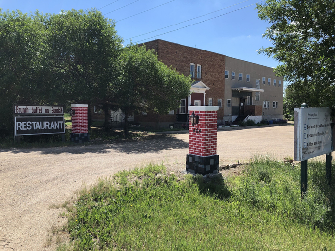 Exterior & Views, Heritage place Hotel, Division No. 3