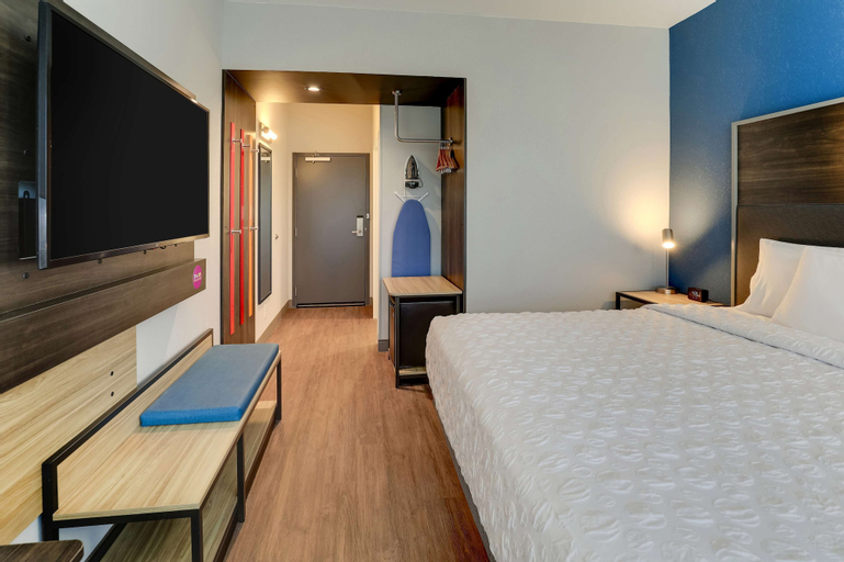 Bedroom 18