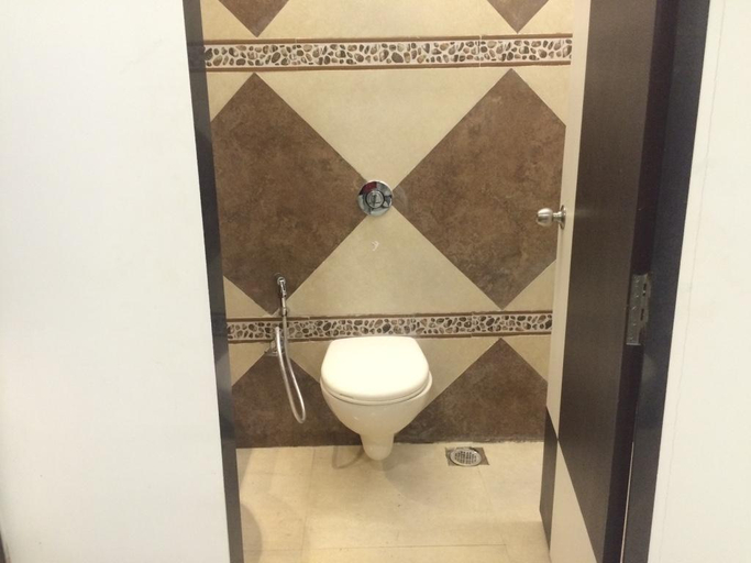 Bathroom 3, Blue Pearl Residency, Mumbai Suburban