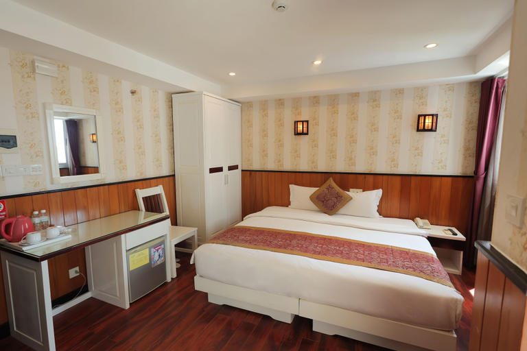 Bedroom 4, Golden Rain 2 Hotel, Nha Trang