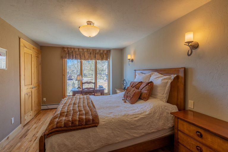 Bedroom 3, Nordic Inn, Gunnison