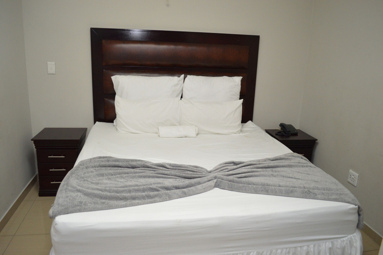 Bedroom 3, Emirates Garden Lodge, Ekurhuleni