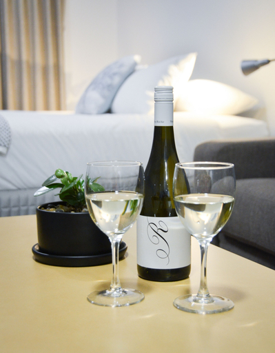 Food & Drinks 4, Mansfield Apartments, Mansfield