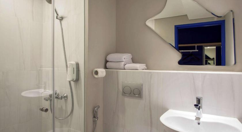 Bedroom 4, ibis budget Surabaya Diponegoro, Surabaya
