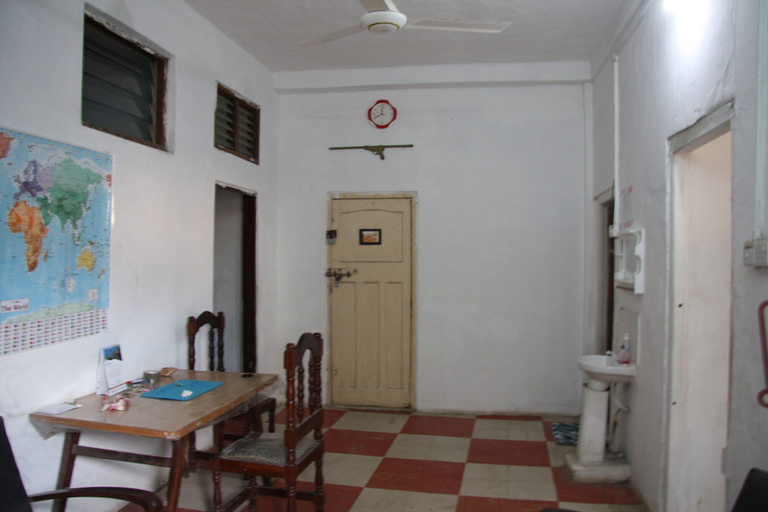 Others 3, Mamdali Guest house, Mjini