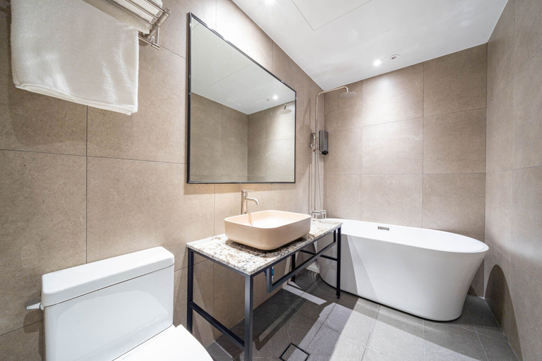 Bathroom 3, Jecheon The Wall Hotel, Jecheon