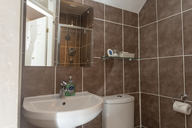 Bathroom 3, Pinfold Cottage, York