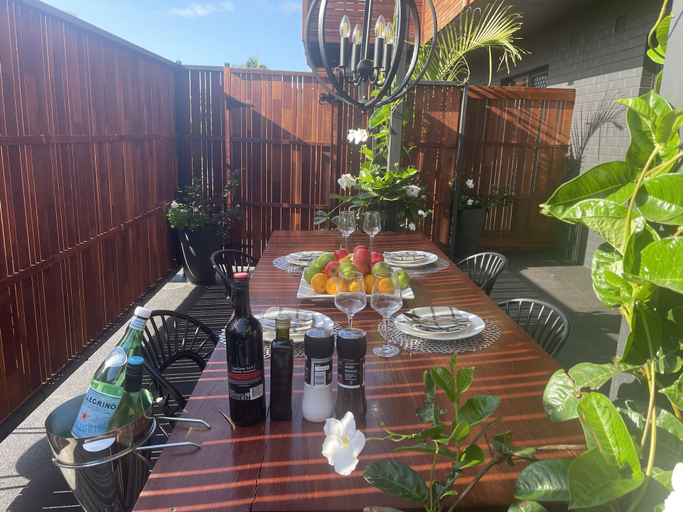 Others 5, 549 Apartments, Hervey Bay - Pt A