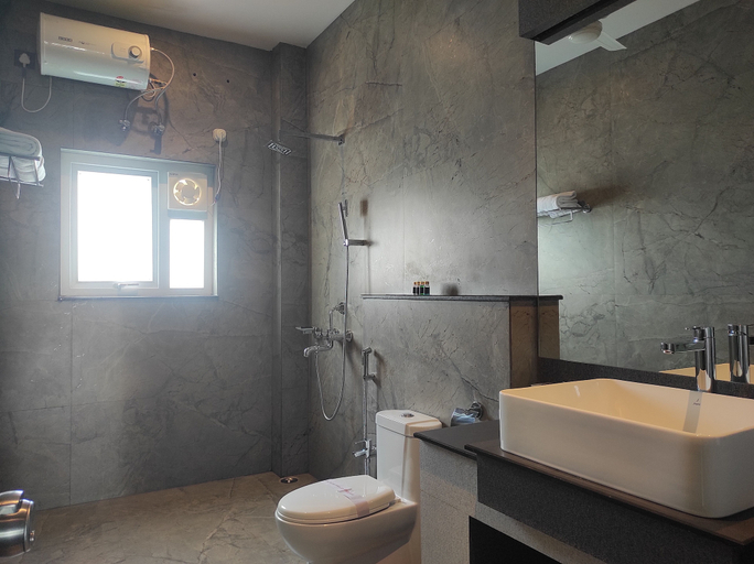 Bathroom 4, HM Resort, Dibrugarh