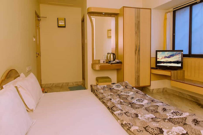 Bedroom 4, Vrinda Hotel, Rajsamand