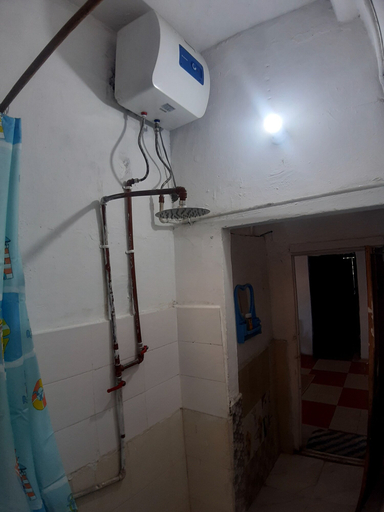 Bathroom 2, Mamdali Guest house, Mjini