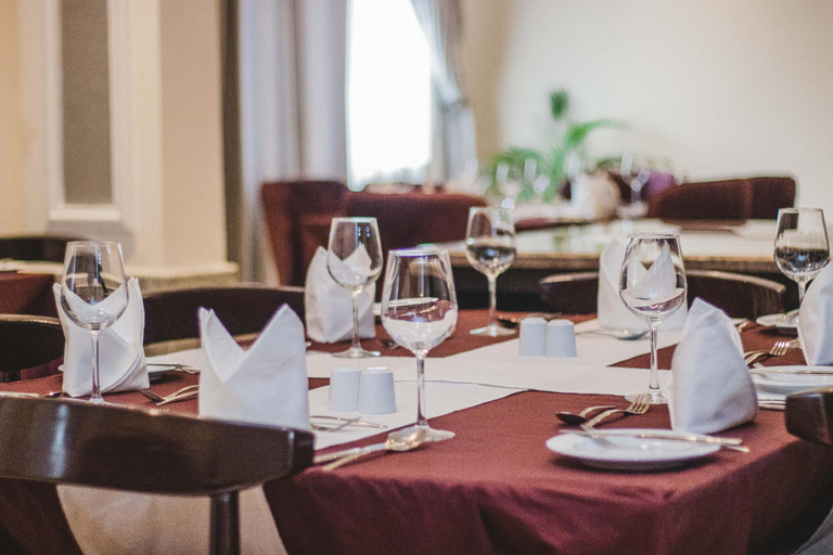 Food & Drinks 2, White Stones Hotel, Obio/Akp