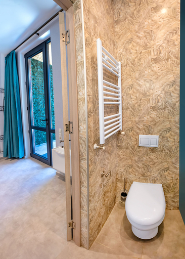 Bathroom 3, H&B apartments Botsvadze, Tbilisi