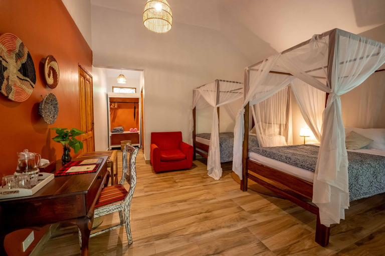 Bedroom 3, Mount Meru Game Lodge, Meru