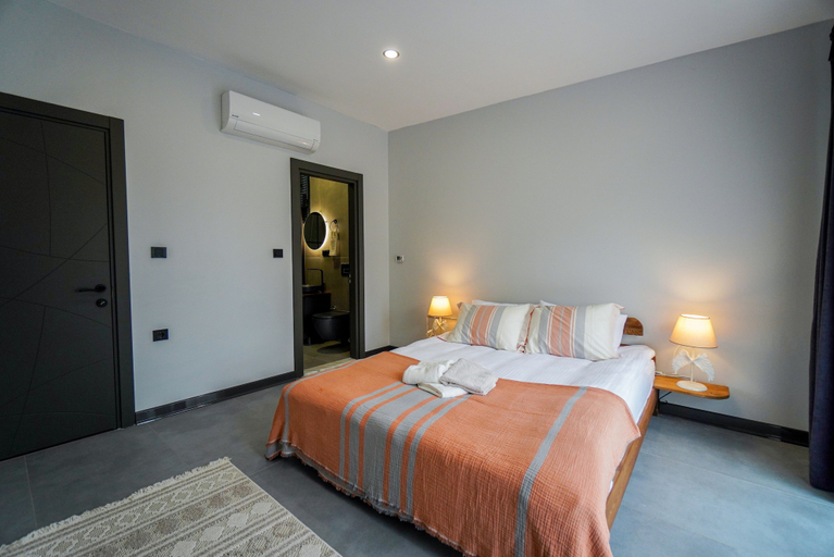 Others 5, Vital Home, Izmit