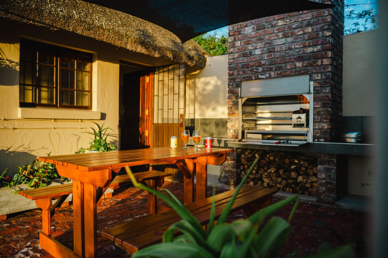 Exterior & Views 2, Hitgeheim Garden Cottages, Cacadu