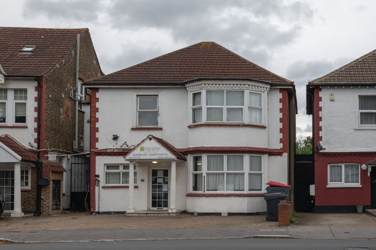 Exterior & Views 2, Flexistay Norbury Aparthotel, London