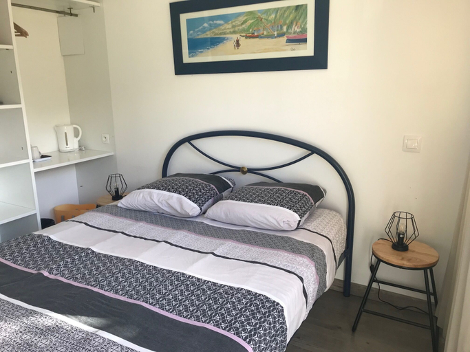 Bedroom 4, Lavoisier, Côtes-d'Armor