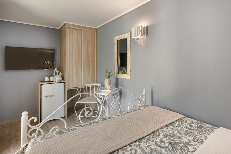 Bedroom 3, Paramithenio Village Beach Resort & Spa, Central Greece