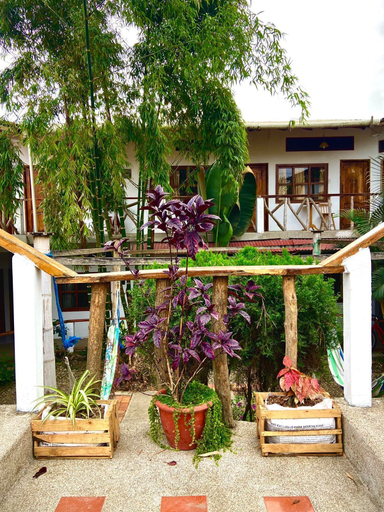 Exterior & Views 2, Hostal Machalilla, Puerto López