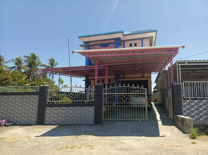 Exterior & Views 3, Hotel O Penginapan Noval, Makassar